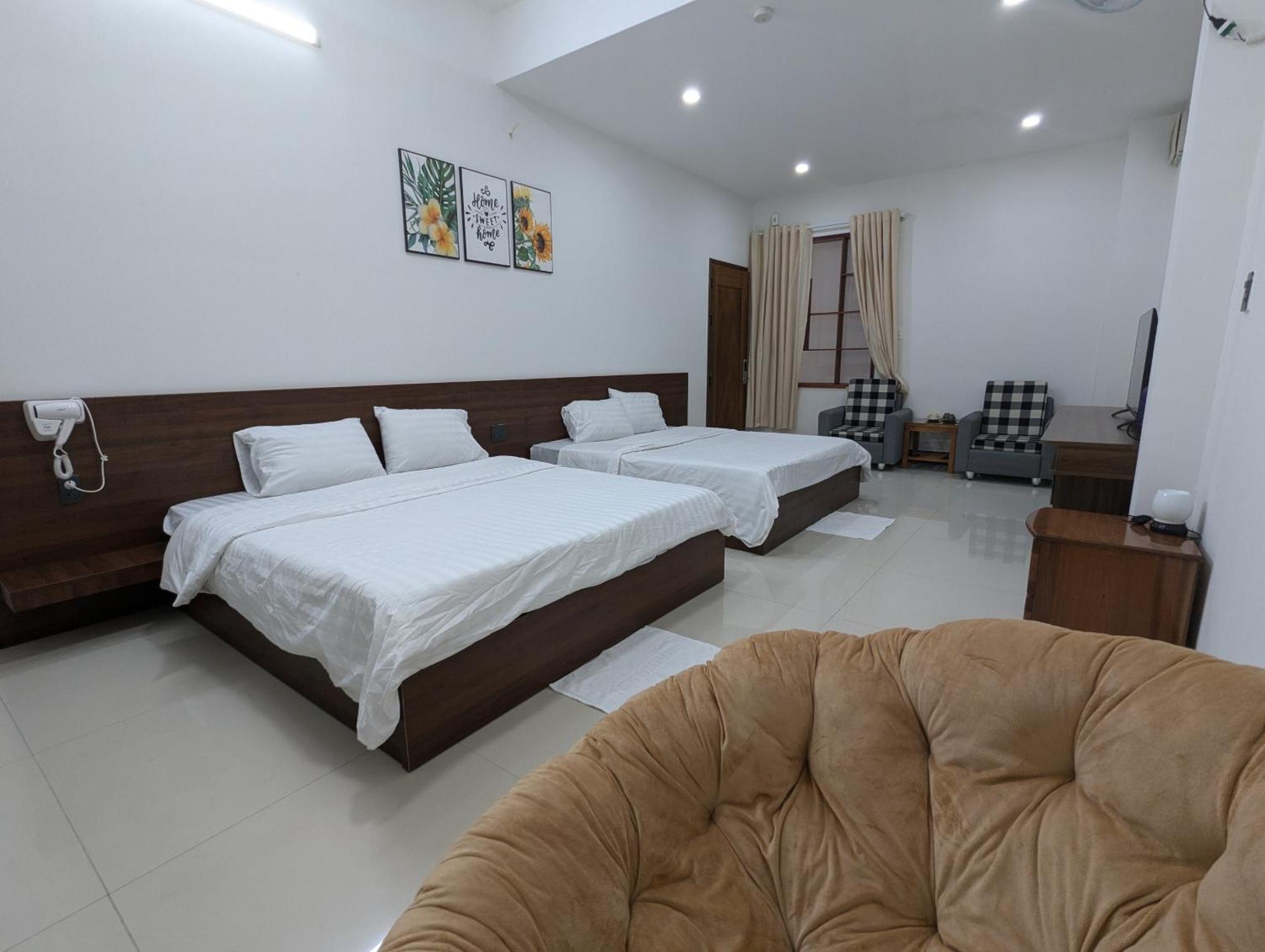 Friendly Homestay コントゥム エクステリア 写真